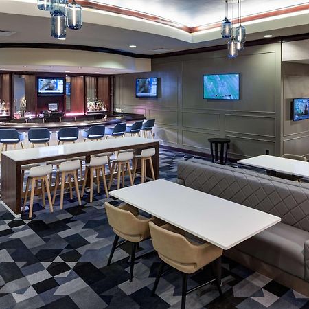 Embassy Suites By Hilton Tampa Brandon Heartland Eksteriør bilde