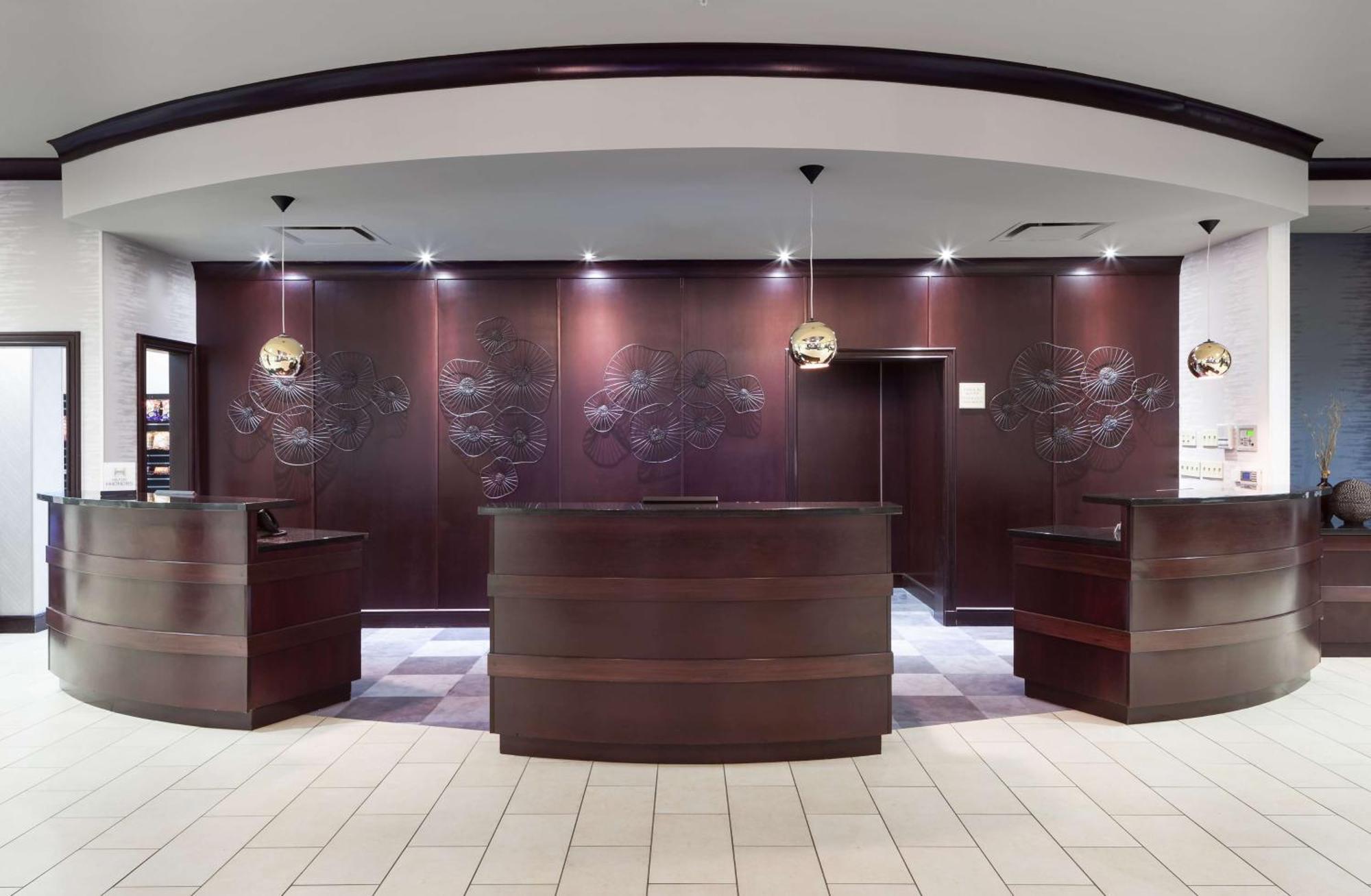 Embassy Suites By Hilton Tampa Brandon Heartland Eksteriør bilde