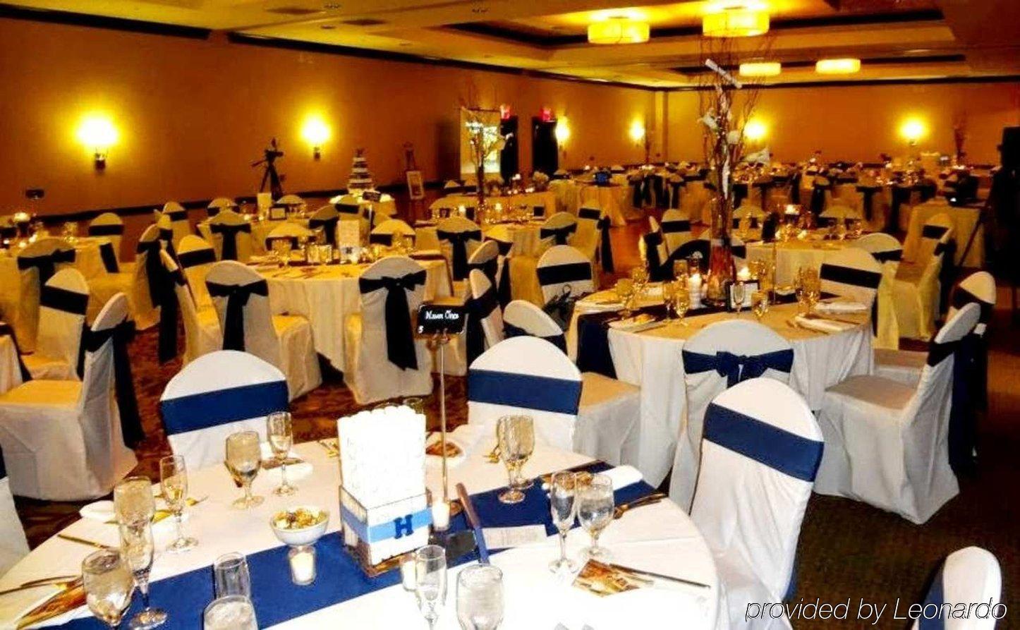 Embassy Suites By Hilton Tampa Brandon Heartland Eksteriør bilde