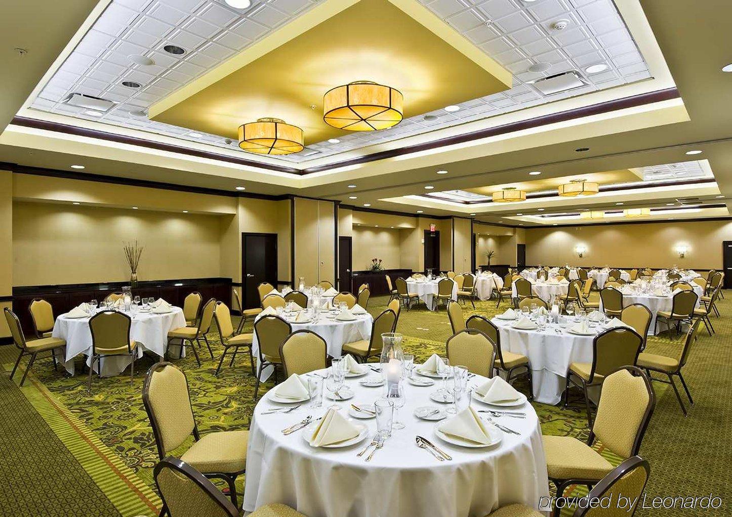 Embassy Suites By Hilton Tampa Brandon Heartland Restaurant bilde